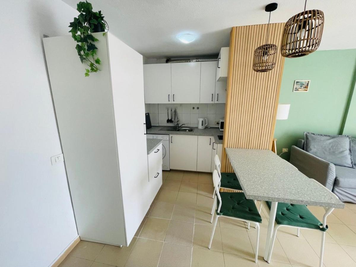 Alondras Park Mialsoma Apartment Arona  Zewnętrze zdjęcie